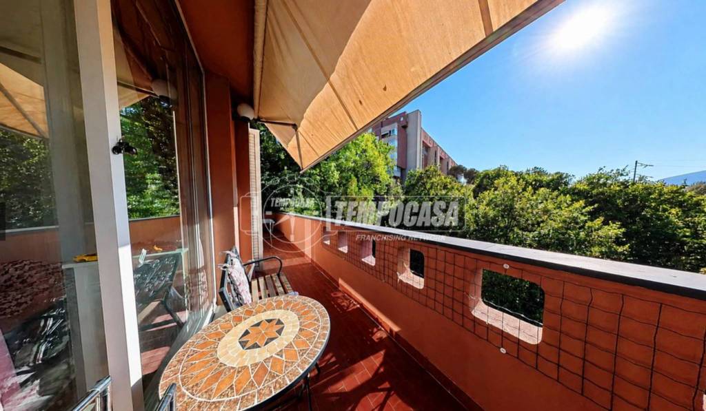 appartamento in vendita ad Arenzano in zona Terrarossa