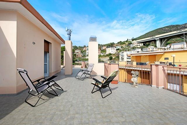 appartamento in vendita ad Arenzano in zona Terralba