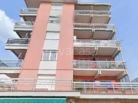 appartamento in vendita ad Arenzano in zona Terralba