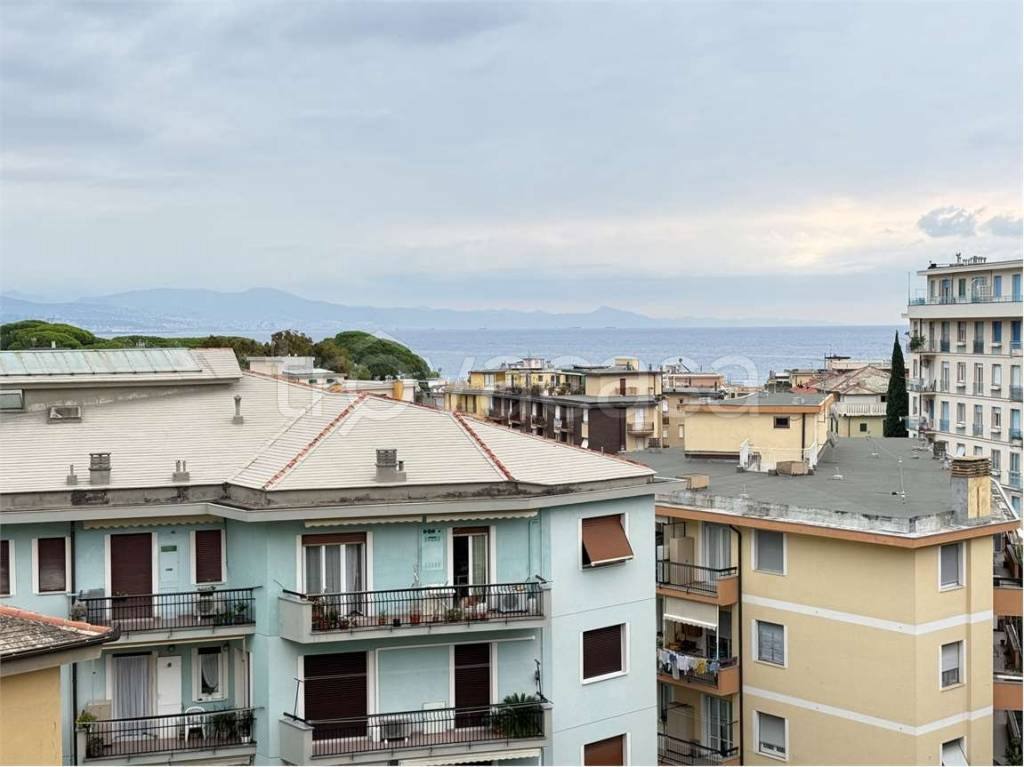 appartamento in vendita ad Arenzano in zona Terralba
