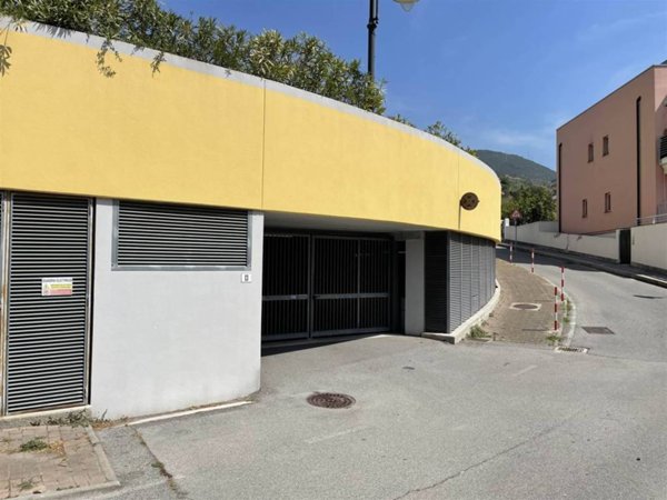 box auto in vendita ad Arenzano in zona Terralba
