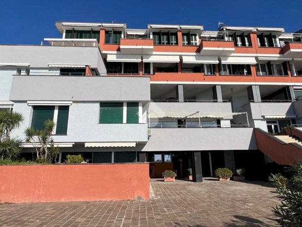 appartamento in vendita ad Arenzano in zona Terrarossa