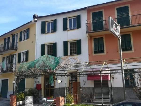appartamento in vendita ad Avegno