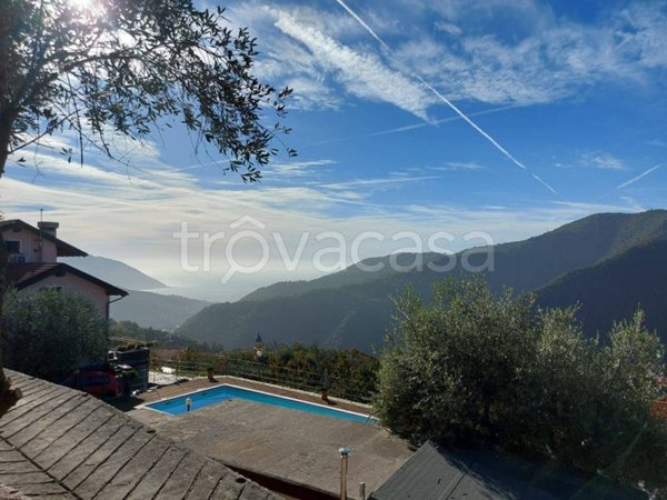 terreno agricolo in vendita ad Avegno in zona Testana