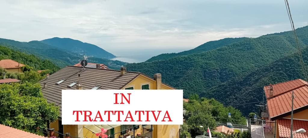 casa indipendente in vendita ad Avegno in zona Testana