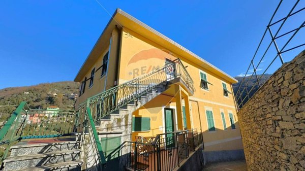 appartamento in vendita ad Avegno