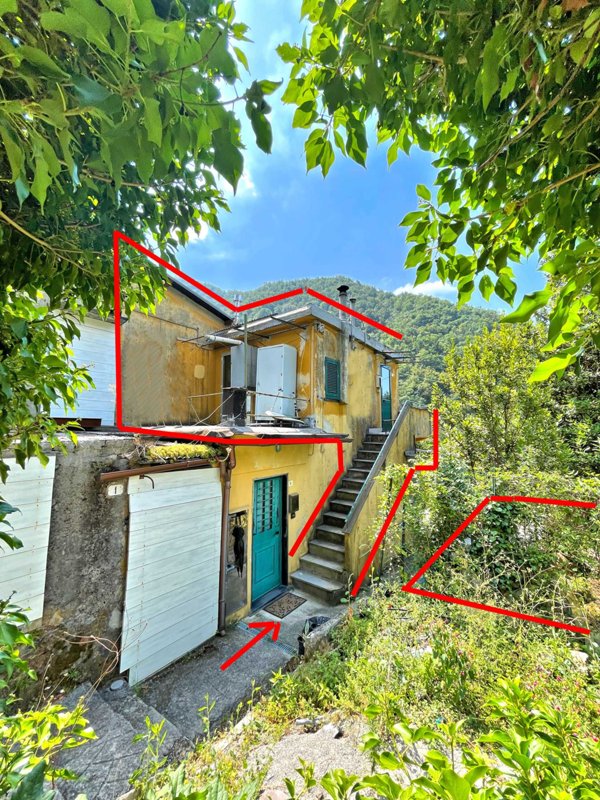 casa indipendente in vendita ad Avegno in zona Salto
