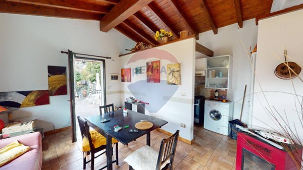 casa indipendente in vendita ad Avegno in zona Salto