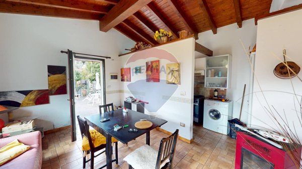 casa indipendente in vendita ad Avegno in zona Salto