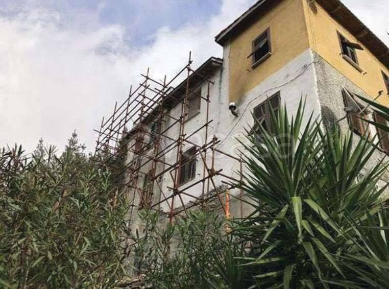 appartamento in vendita ad Avegno
