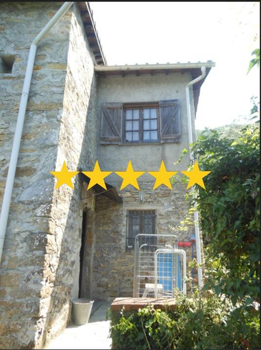 casa indipendente in vendita ad Avegno