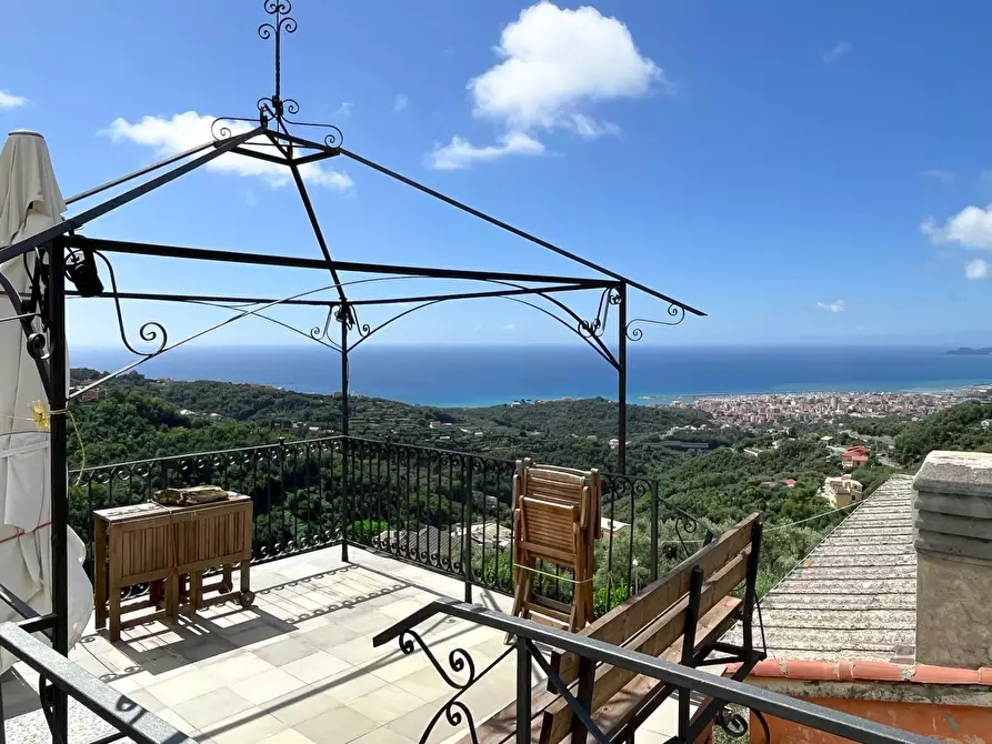 appartamento in vendita ad Avegno