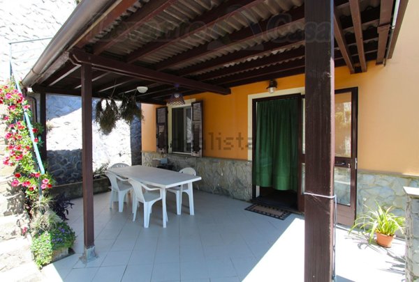casa indipendente in vendita ad Avegno in zona Salto