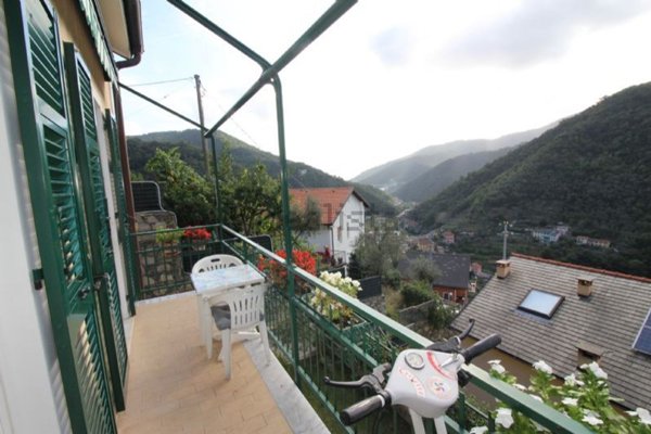 appartamento in vendita ad Avegno