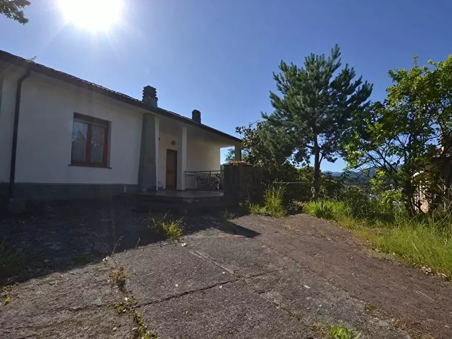 casa indipendente in vendita ad Avegno