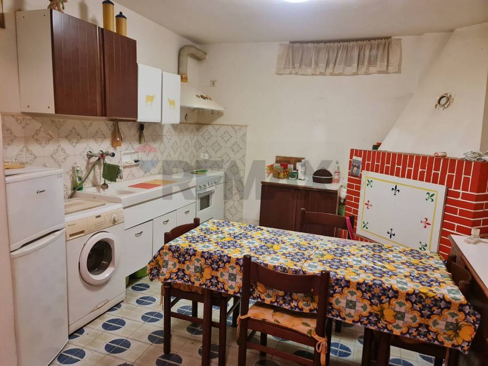 appartamento in vendita ad Avegno