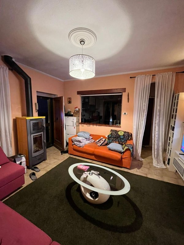 appartamento in vendita ad Avegno in zona Vescina