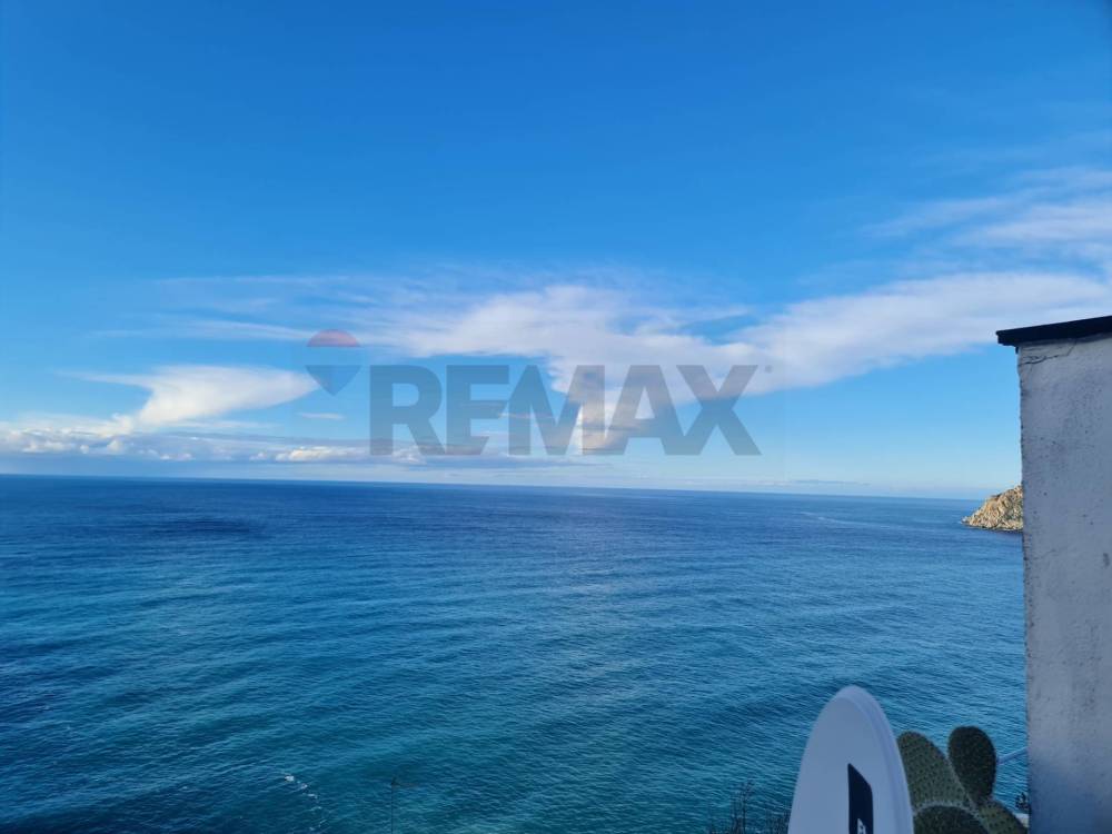 appartamento in vendita ad Avegno