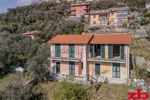 casa indipendente in vendita ad Avegno in zona Salto