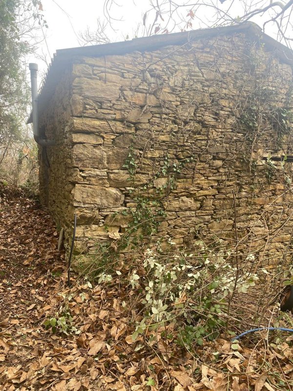 appartamento in vendita ad Avegno in zona Vescina