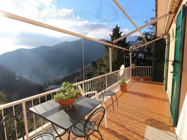 casa indipendente in vendita ad Avegno in zona Salto