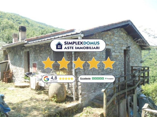 casa indipendente in vendita ad Avegno in zona Vescina