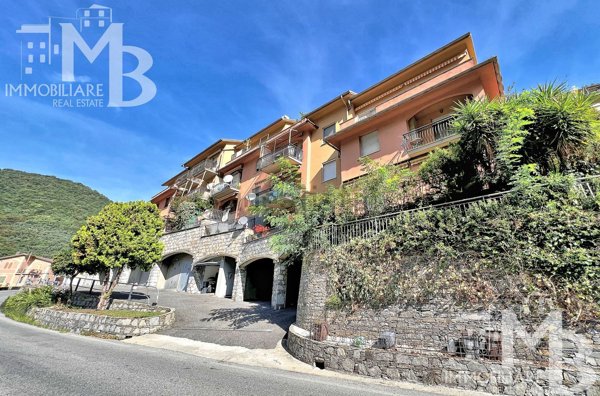 appartamento in vendita ad Avegno in zona Vescina