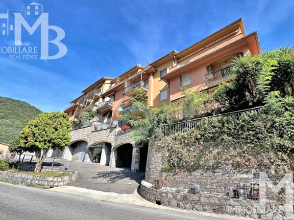 appartamento in vendita ad Avegno in zona Vescina