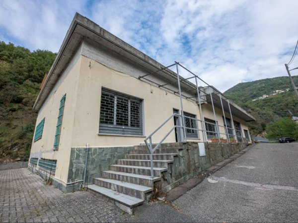 locale commerciale in vendita a Bargagli