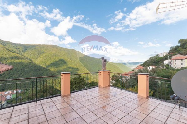 casa indipendente in vendita a Bargagli