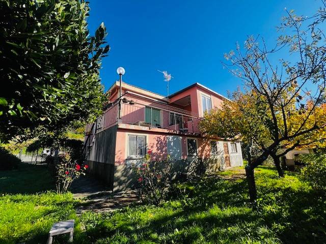 casa indipendente in vendita a Bargagli