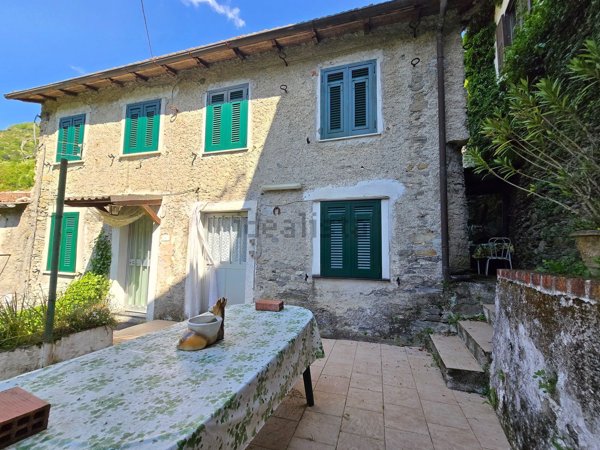 casa semindipendente in vendita a Bargagli in zona Traso