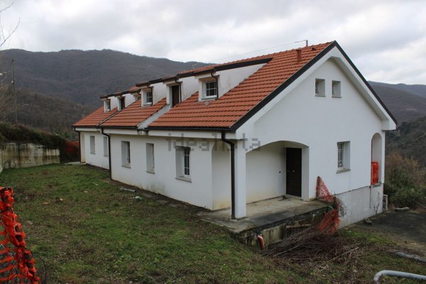 casa indipendente in vendita a Bargagli