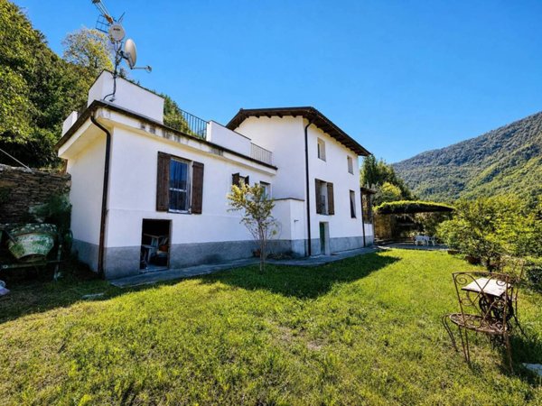 casa indipendente in vendita a Bargagli in zona Traso