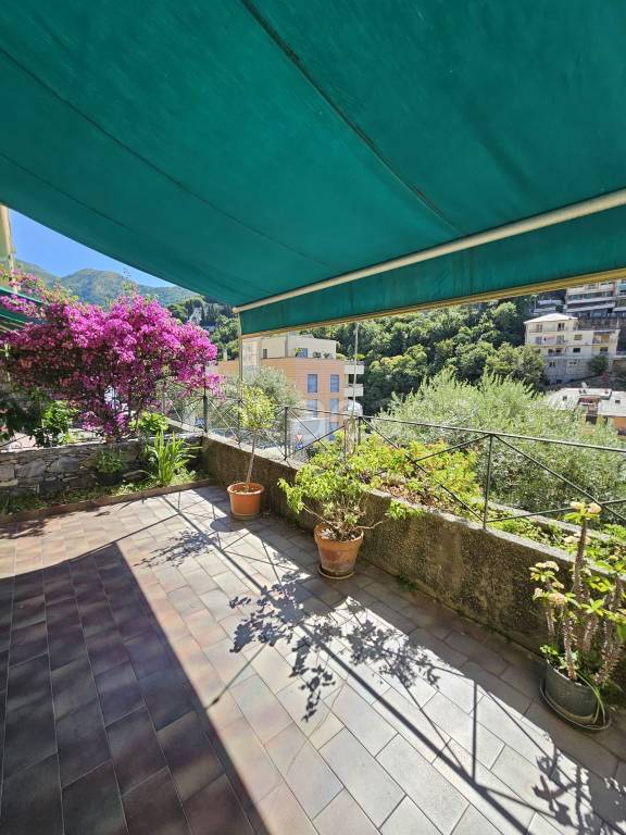 appartamento in vendita a Bogliasco in zona Sessarego