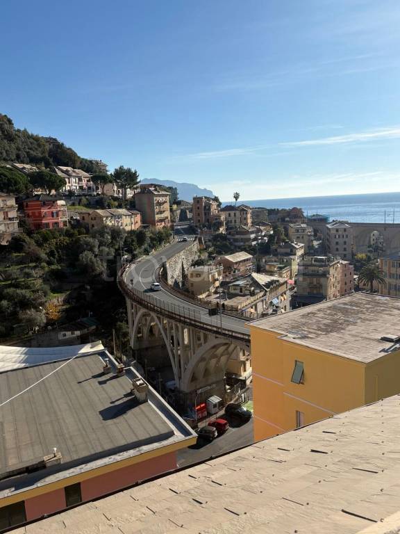 appartamento in vendita a Bogliasco in zona Sessarego