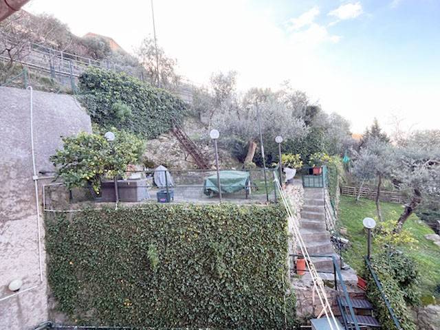 appartamento in vendita a Bogliasco in zona San Bernardo