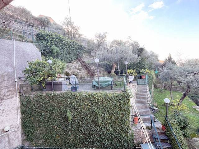 appartamento in vendita a Bogliasco in zona San Bernardo