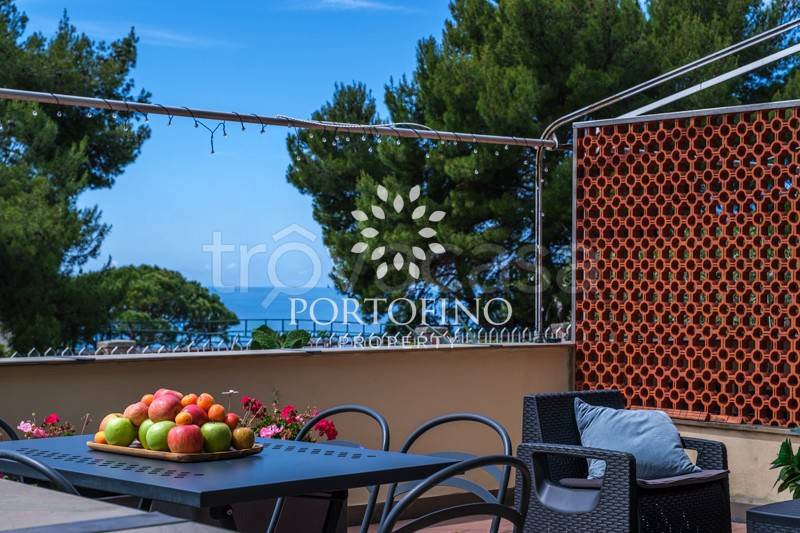 appartamento in vendita a Bogliasco in zona Sessarego