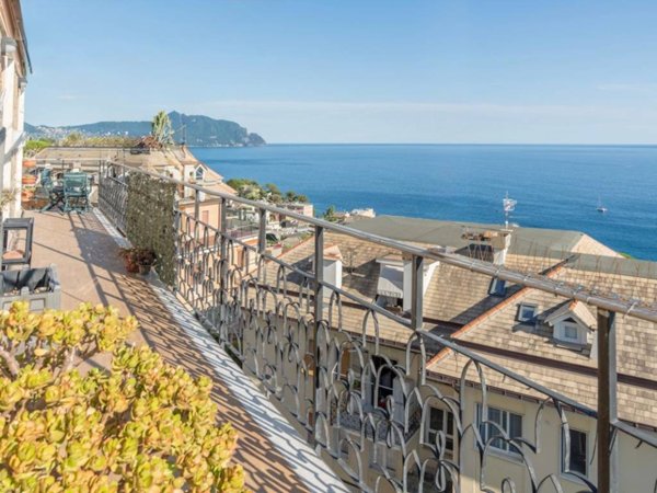appartamento in vendita a Bogliasco in zona Sessarego