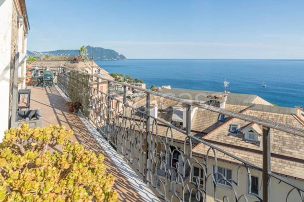 appartamento in vendita a Bogliasco in zona Sessarego