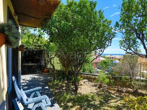 appartamento in vendita a Bogliasco in zona Sessarego