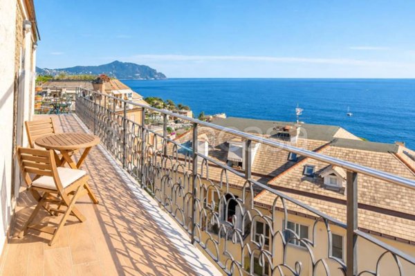 appartamento in vendita a Bogliasco in zona Sessarego