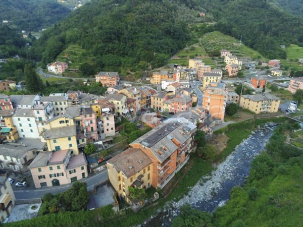 appartamento in vendita a Borzonasca