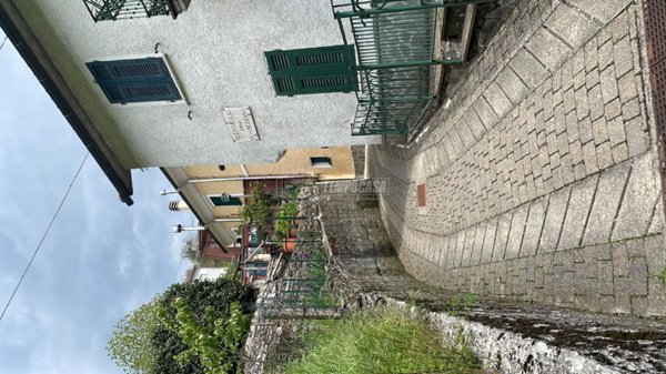 appartamento in vendita a Borzonasca