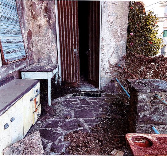 appartamento in vendita a Borzonasca in zona Acero