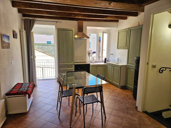 casa indipendente in vendita a Borzonasca