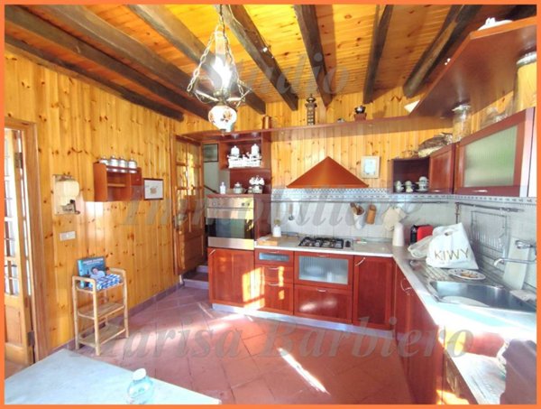 casa indipendente in vendita a Borzonasca