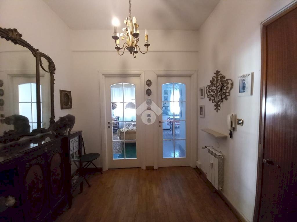 appartamento in vendita a Borzonasca