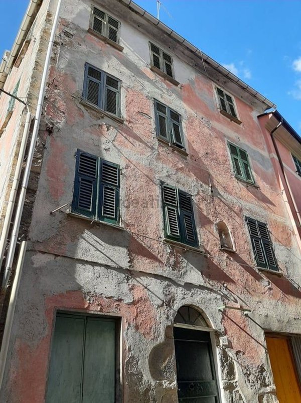 casa semindipendente in vendita a Borzonasca
